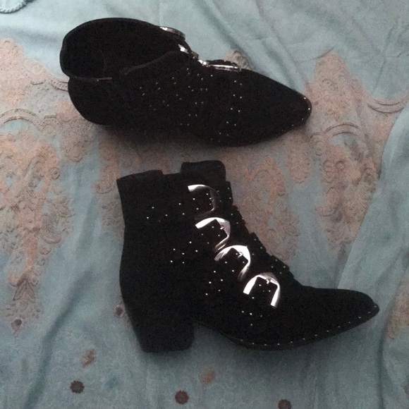 boohoo studded boots